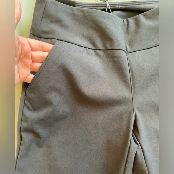 Under Armour Women’s pants - Picture 2 of 5